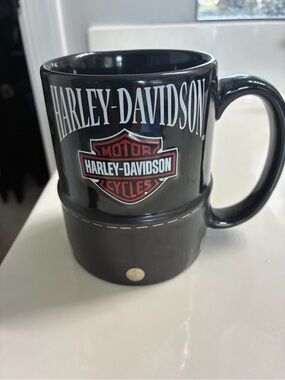 Official Licensed Harley-Davidson Black and White Logo  Mug with Chrome Studs